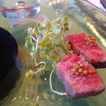 unito - そだち牛　タスマニア産マスタード添え