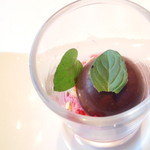 unito - チョコレートとオリーブオイル、木苺のムース