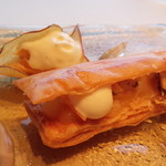 unito - 林檎とシナモンチーズのアップルパイ