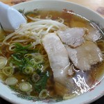 明月 - 【料理】ラーメン ￥500（税込）