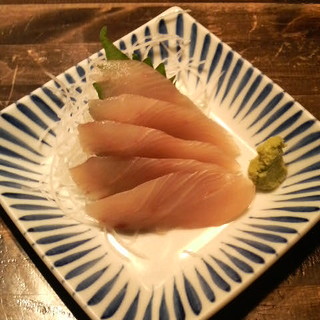 うずわ塩焼き シイラ刺身 By ツイストマン 楽味家まるげん ラクミヤマルゲン 伊東 居酒屋 食べログ