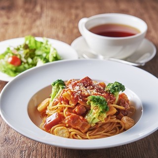 ル サロン ド ニナス_2