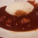炭火焼肉たむらのお肉が入ったカレー屋さん - 