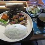 チコット - 豚肉と野菜の甘味噌炒め（1,000円）
