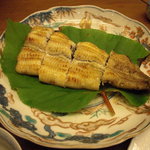 くずし懐石 縁 - 岡山／児島の天然うなぎの白焼。