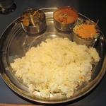 チャミヤラキッチン - ('16/12）Ｂセットで野菜のカレーに日替りカレー（ホウレンソウ+ジャガイモ）ナンなしライスのみの渋い注文