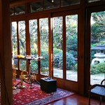 縁側カフェ - 2016年12月　コンサートの時　ふすまを外してスペースを作っています