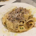 FERRAGOSTO - ミートとチーズのパスタ