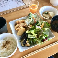 春秋 溜池山王店 - 8種の野菜料理 盛り放題 @1,200円 2016年12月