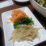 元祖ちぢみの王様 - ナムル盛り合わせ