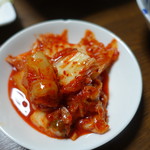 元祖ちぢみの王様 - キムチ盛り合わせ