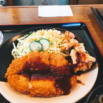 ミッキー - 本日の日替り定食（メンチカツとから揚げ）650円税込み