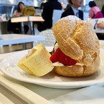 カフェ・ディ・フェスタ - バレンタインシュー ハートロール添え 2016/02/05