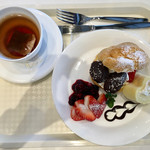 カフェ・ディ・フェスタ - バレンタインシュー ハートロール添えの空中写真 2016/02/05