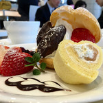 カフェ・ディ・フェスタ - バレンタインシュー ハートロール添え 2016/02/05