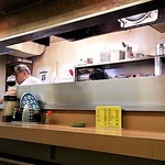 ザ・町中華の店内