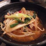 居酒屋＆肉バルダイニング HANABI - 豚キムチ鍋