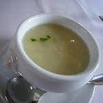 リネア - おすすめランチ魚コース（2100円）～本日のスープ「蕪のスープ」