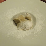 パスト エ ビバンド ガク - シチリア産ピスタチオのジェラート