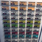 新角 - 中にも券売機あり