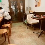 昭和 - 店内。