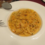 パスト エ ビバンド ガク - ウニのトマトクリーム スパゲティーニ