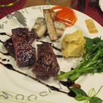 パスト エ ビバンド ガク - 和牛の炭火焼き８年熟成のバルサミコソース