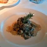 イ・ボローニャ - ステーキのきのこソース