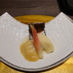 びわこ緑水亭 - 酢物　鯖竜皮巻き　貝柱　小町蒸　