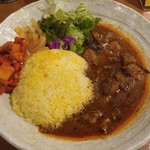 SPICY CURRY 魯珈 - ラムカレー(ビンダル風)＋青パパイアと紅芯大根の漬け物