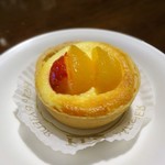 Furopure Suteju - アプリコットと苺のチーズタルト