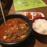 韓国家庭料理 ヌナの家 - ユッケジャンクッパ