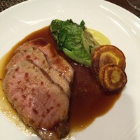 サラマンジェ ド ヨシノ - 乳のみ仔牛のロースト