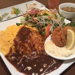石焼オムライスダイニング　クローバーキッチン