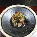 美国観光ハウス - 海老団子と帆立と焼き椎茸と水菜と菊の酢の物（2016年12月）