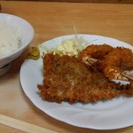 はやふね食堂 - フライ(アジ・海老)付け合せ390円/ご飯半食130円　激安！