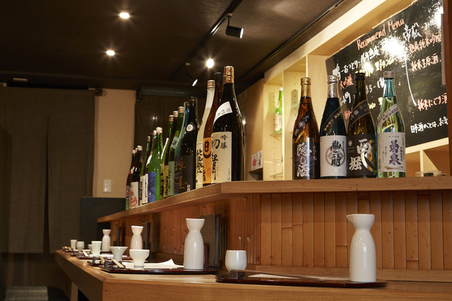 座席 : 渋谷の日本酒ダイニング sakeba （サケバ） - 渋谷/日本酒バー