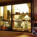 アンチエイジングレストラン 麻布十八番 - オープンキッチン