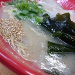 Hakataippatsu - 驚いたのはスープの濃度さ！本格派の濃度！