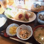 くつろぎ亭ひこべえ  - 日替り定食（アジフライ）