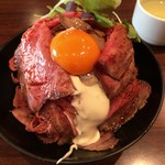 Beco2 - ローストビーフ丼900円肉増量+200円