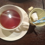 カネ保水産 - 食後の紅茶