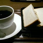 上島珈琲店 - ブレンドコーヒー＆たまごとハーブ鶏のサンド