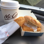 McDonald's - 【フィレオフィッシュ】
                        外はサクサク、中はしっとりふっくらのフィッシュポーション。白身魚のおいしさを味わえる人気メニューのひとつです