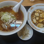 たつみや - セット　８００円
            ラーメン+麻婆丼