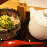 鮨・串揚げ 春夏秋冬 - 和牛サーロイン　玄米うどん　柚子風味
      