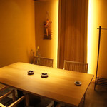 鮨・串揚げ 春夏秋冬 - 個室