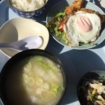 花板食堂 - ふぐのフライ定食 850円