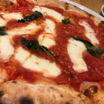 Pizzeria Cafe KOBERTA - トマトのピザ♪
