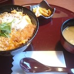 海山亭いっちょう - ヒレカツ丼853円